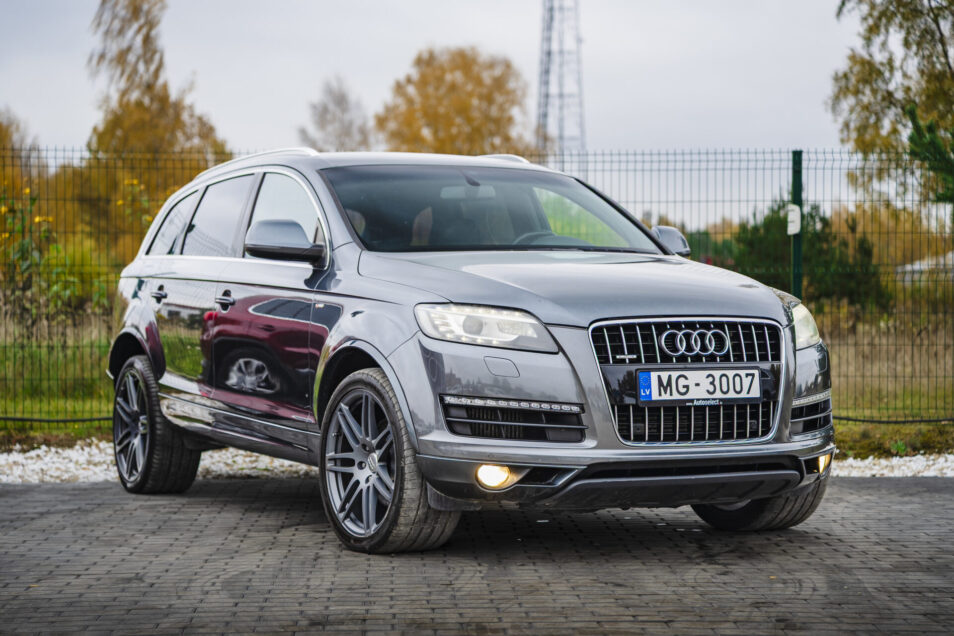 AUDI Q7