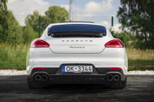 PORSCHE PANAMERA S E-HYBRID