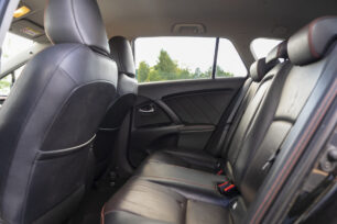 TOYOTA AVENSIS