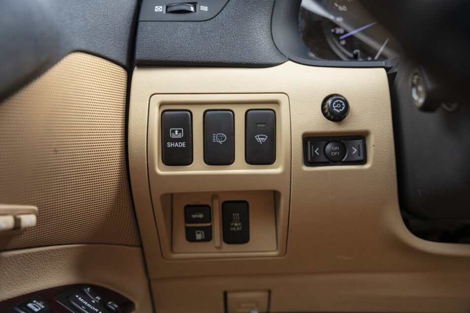 LEXUS IS 220