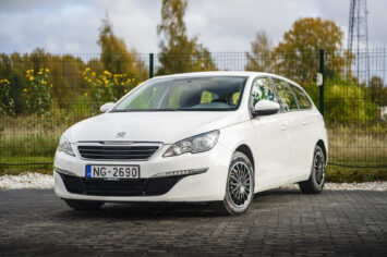 PEUGEOT 308