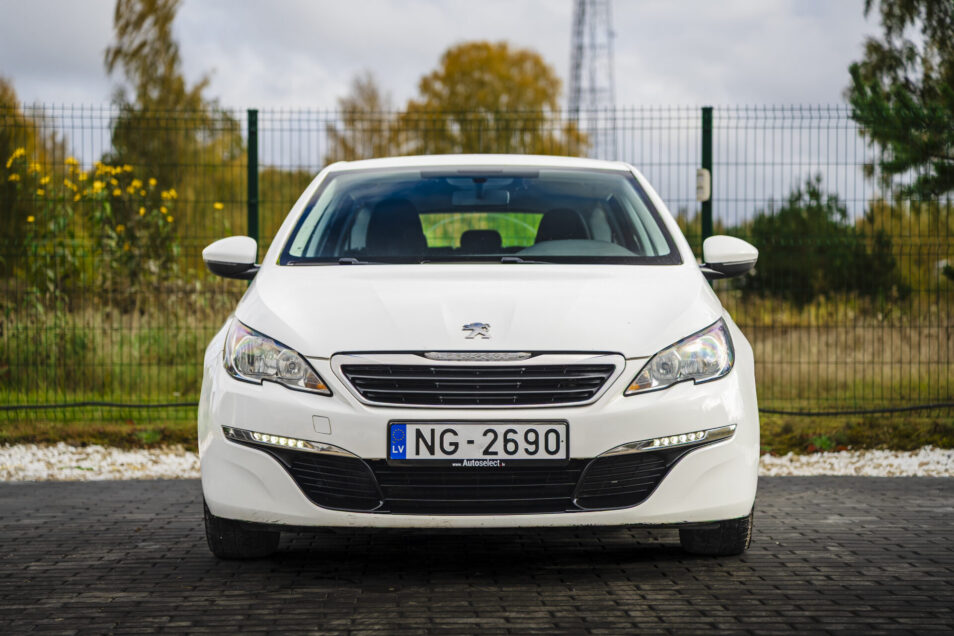 PEUGEOT 308