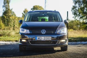 VW SHARAN