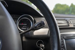 MERCEDES BENZ R350