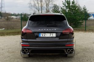PORSCHE CAYENNE S