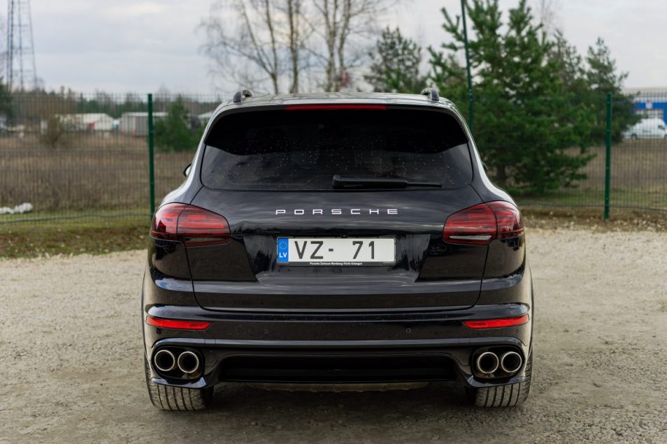 PORSCHE CAYENNE S