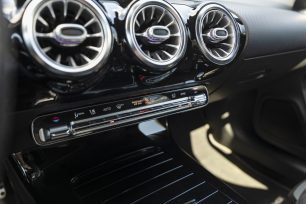MERCEDES BENZ CLA 200D