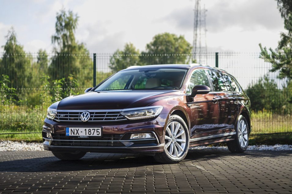 VW PASSAT R-LINE