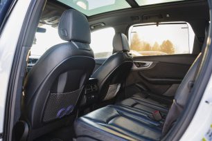 AUDI Q7 S-LINE