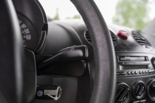 VW NEW BEETLE