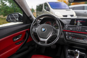 BMW 318 GT