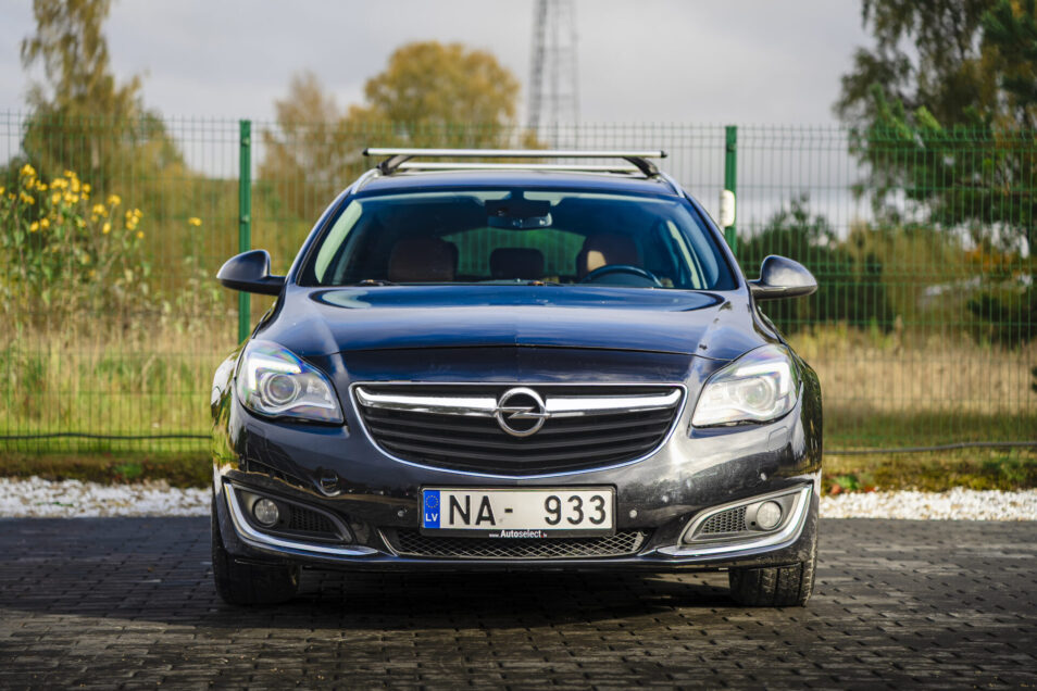 OPEL INSIGNIA SPORTS TOURER SW
