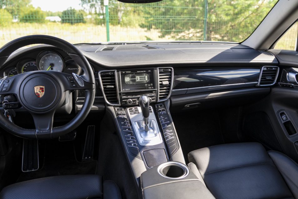 PORSCHE PANAMERA S E-HYBRID