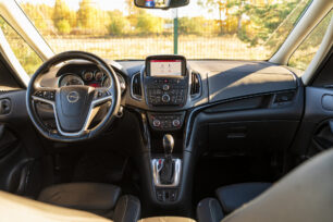 OPEL ZAFIRA TOURER