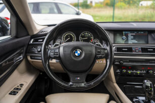 BMW 740 X-DRIVE