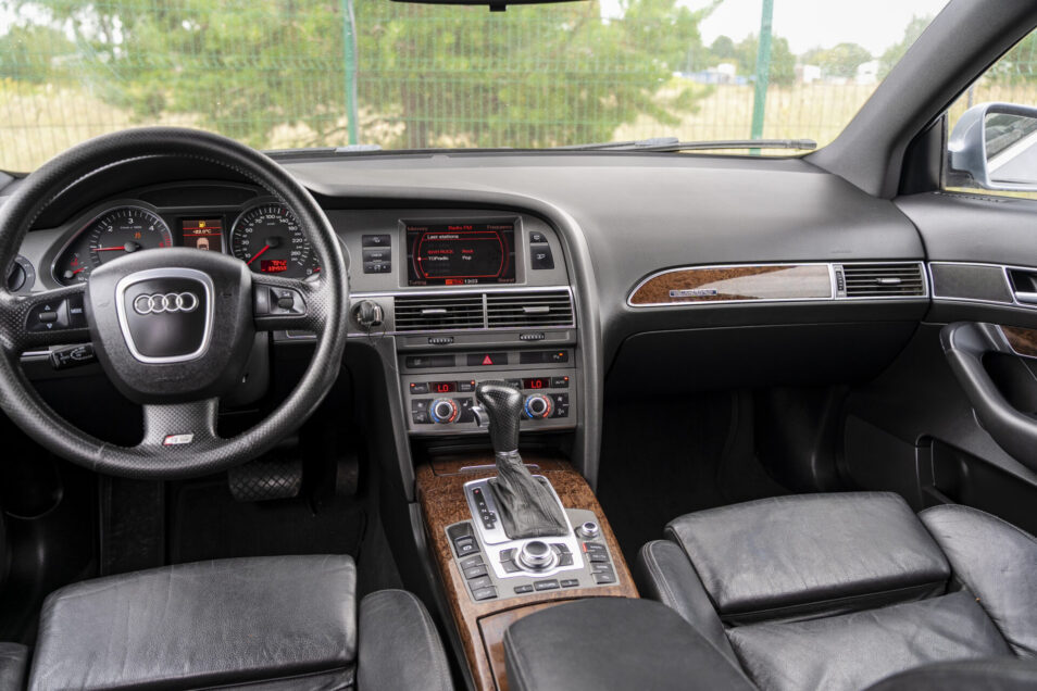 AUDI A6 QUATTRO