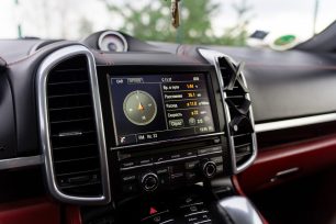PORSCHE CAYENNE S