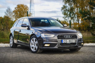 AUDI A4 AVANT