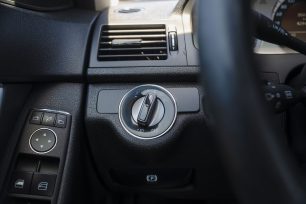 MERCEDES BENZ C220