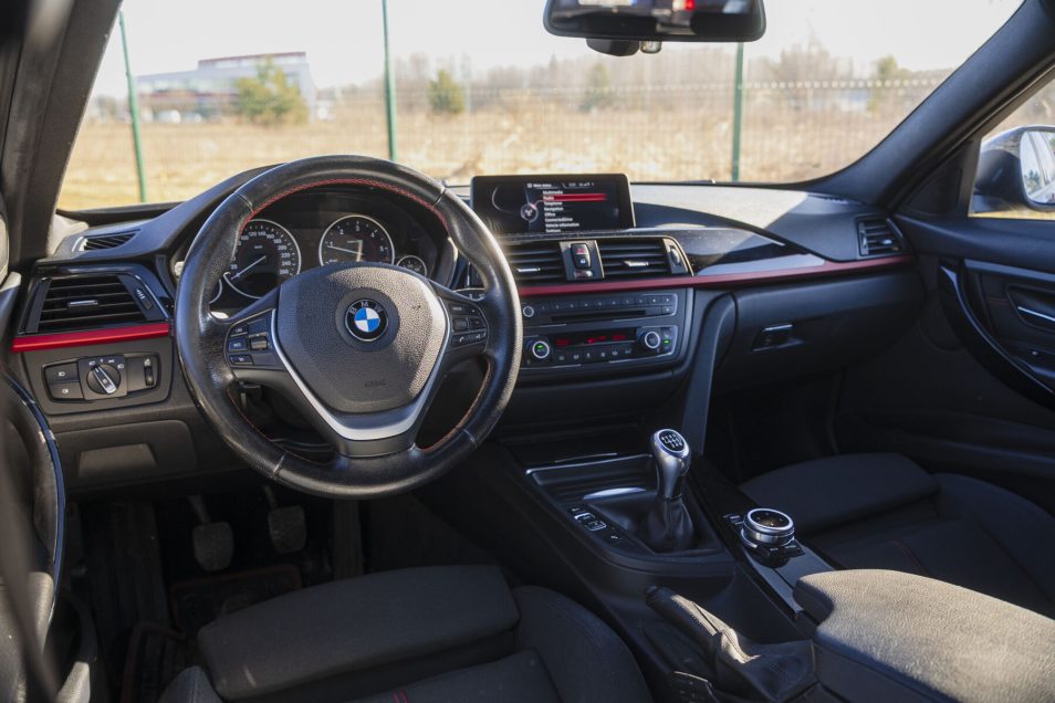 BMW 320 M-PACK XDRIVE