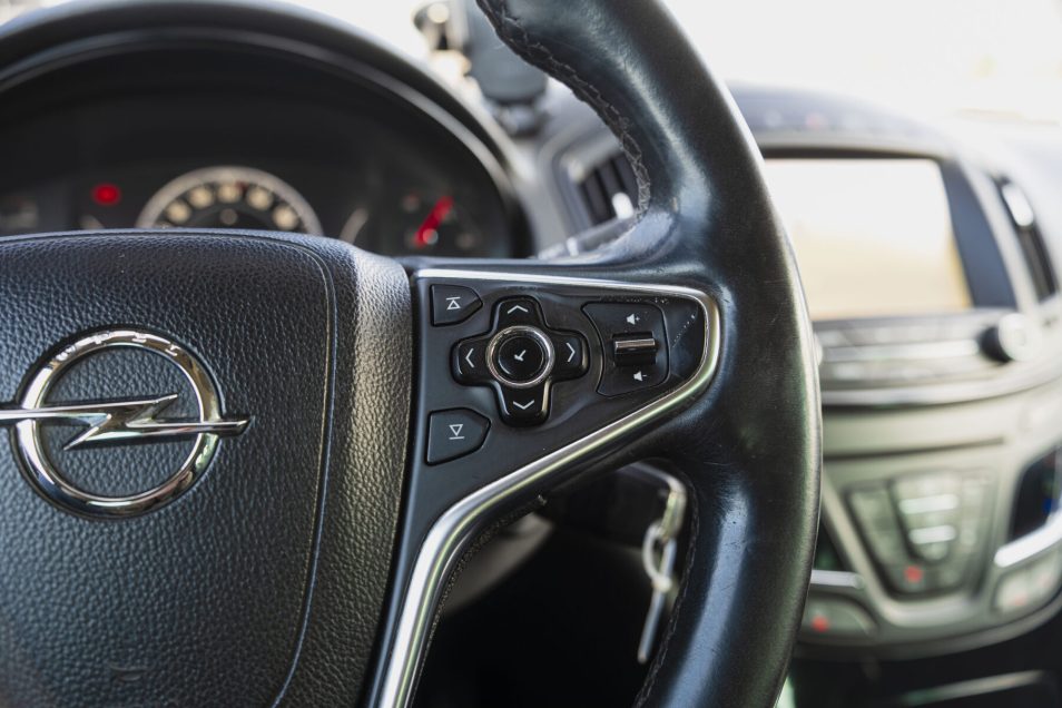 OPEL INSIGNIA SPORTS TOURER SW