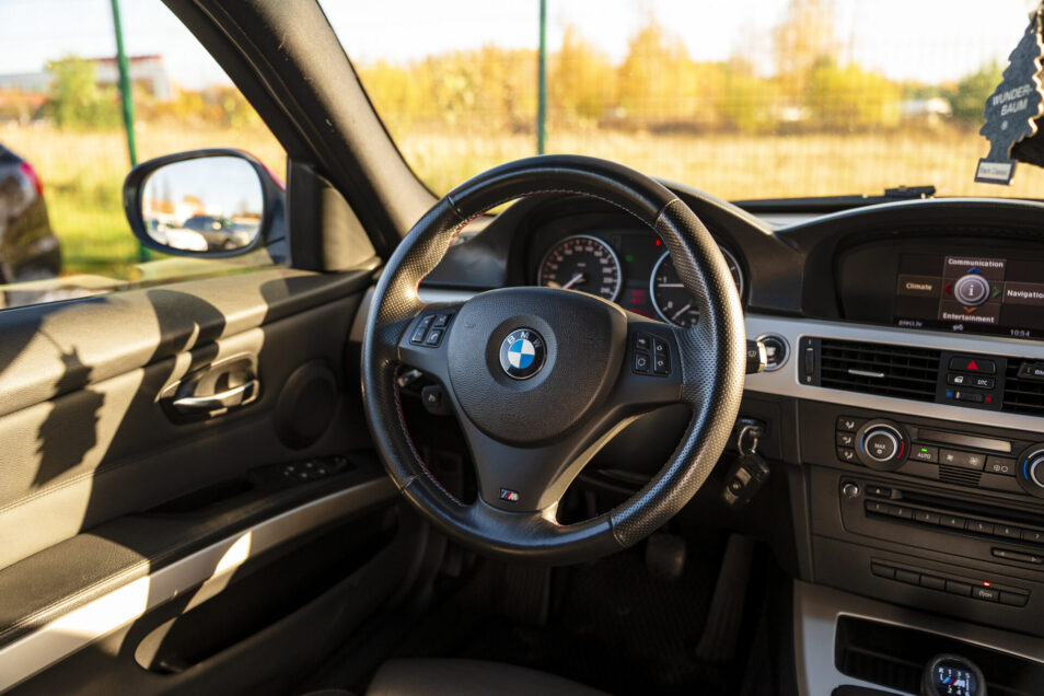 BMW 318 M-PACK