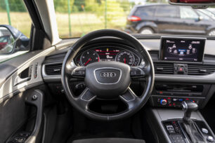 AUDI A6 AVANT QUATTRO