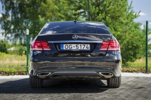 MERCEDES BENZ E220