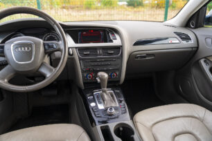AUDI A4 S-LINE