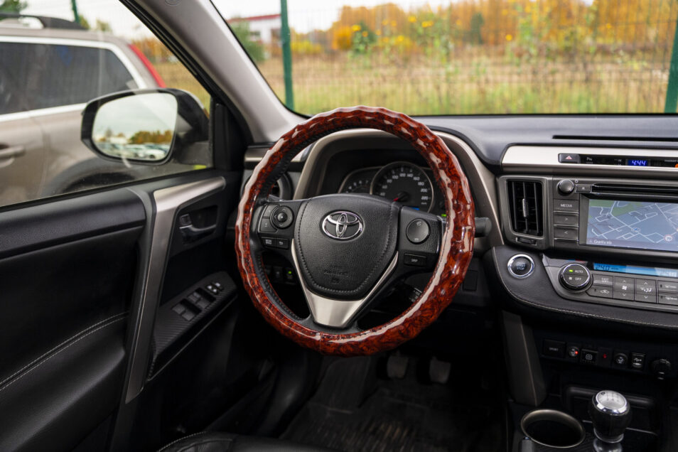 TOYOTA RAV 4