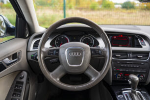 AUDI A4 S-LINE
