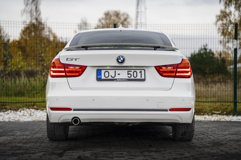 BMW 318 GT