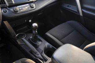 TOYOTA RAV 4