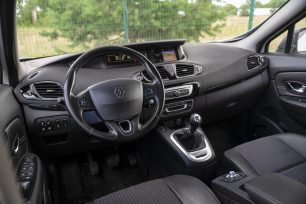 RENAULT MEGANE SCENIC