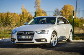 AUDI A4 AVANT
