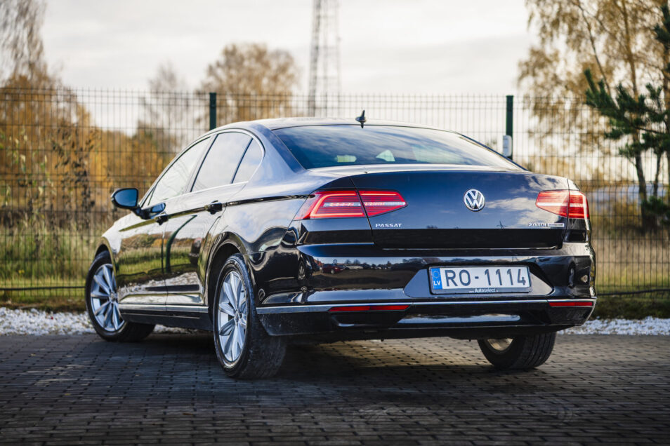 VW PASSAT