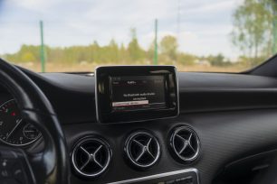 MERCEDES BENZ A180