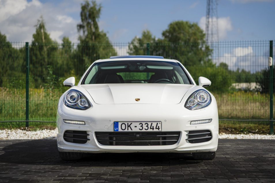 PORSCHE PANAMERA S E-HYBRID