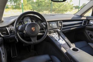 PORSCHE PANAMERA S E-HYBRID