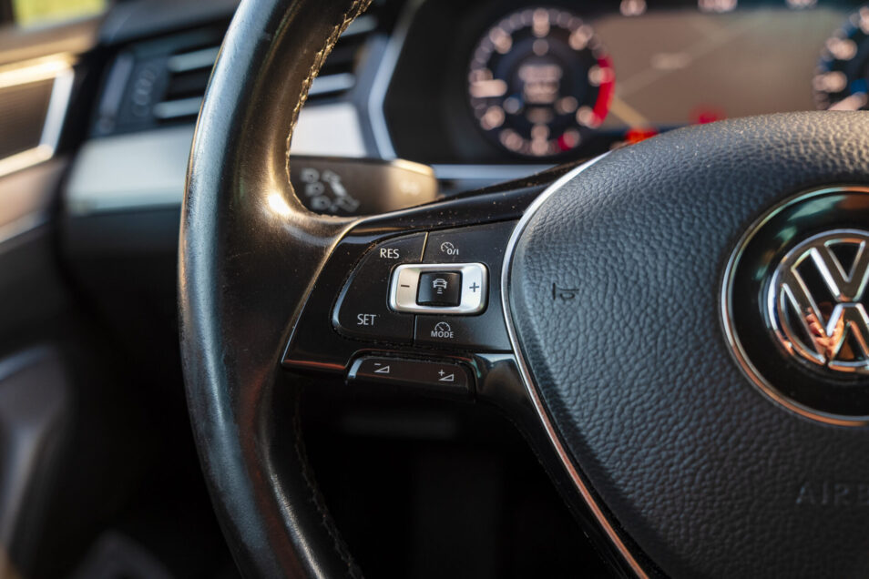 VW PASSAT