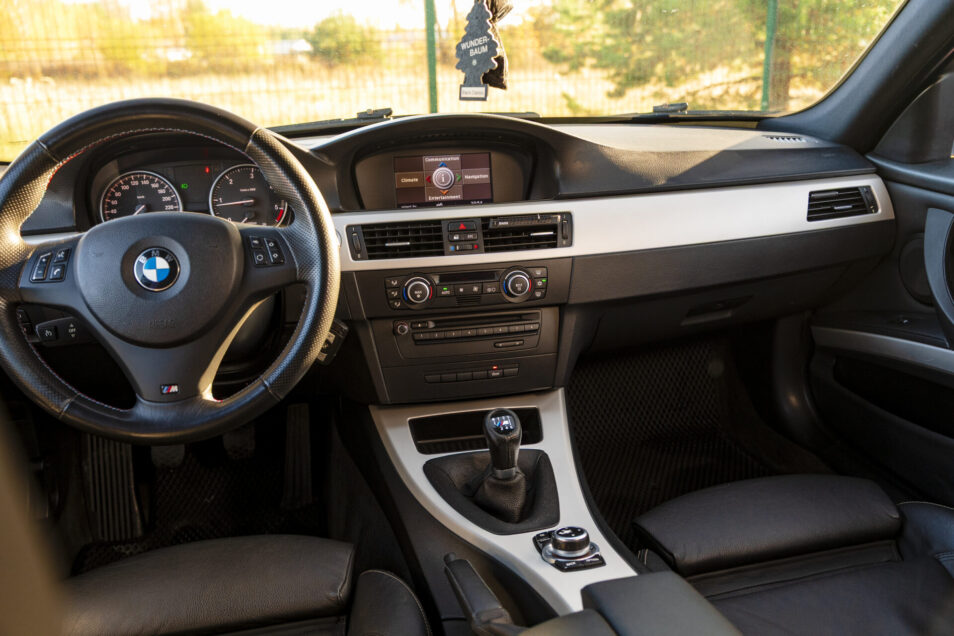 BMW 318 M-PACK