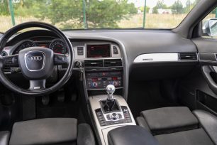 AUDI A6 QUATTRO