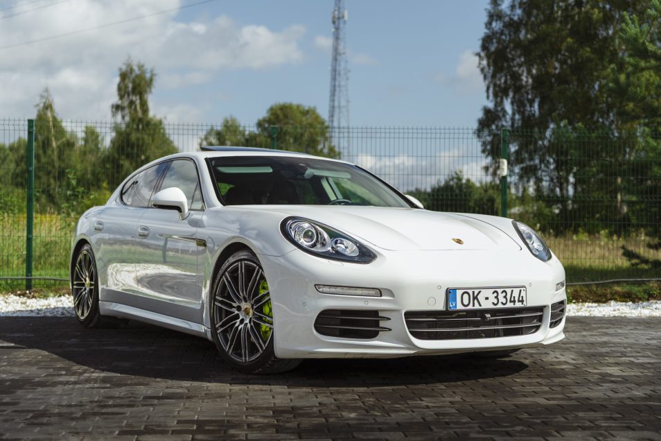 PORSCHE PANAMERA S E-HYBRID
