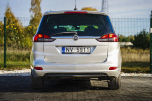 OPEL ZAFIRA TOURER