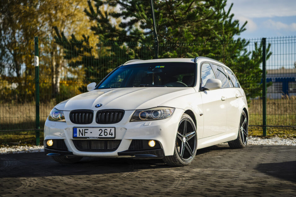 BMW 320 M-PACK FACE-LIFT