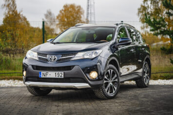 TOYOTA RAV 4