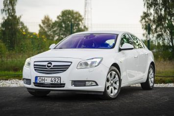 OPEL INSIGNIA