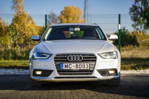 AUDI A4 AVANT