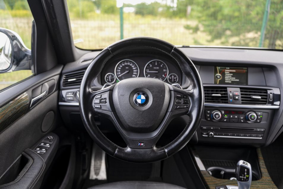 BMW X3 XDRIVE20D M-PACK