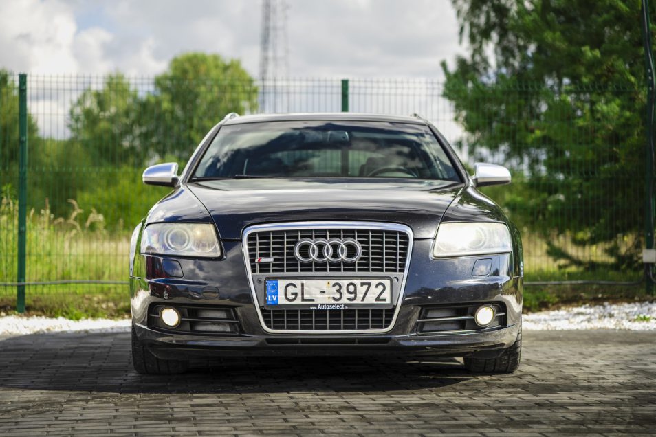 AUDI A6 QUATTRO